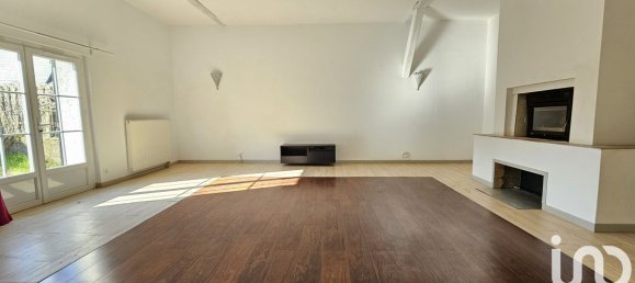 6 bedrooms House in Mettray, France No. 245604 18