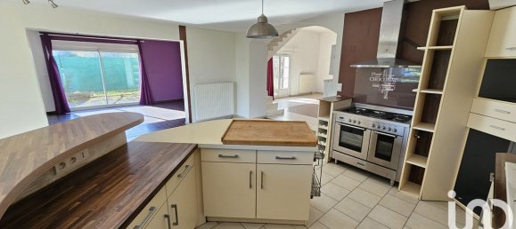 6 bedrooms House in Mettray, France No. 245604 14