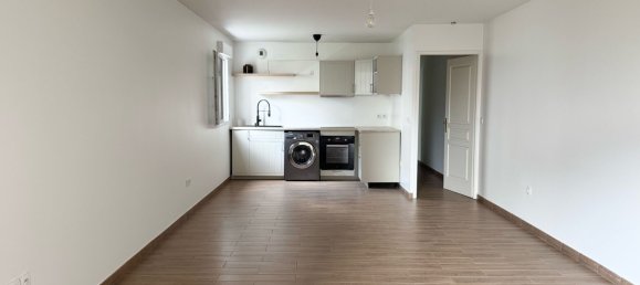 1 bedroom Apartment in Le Plessis-Trevise, France No. 137835 2