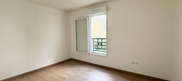1 bedroom Apartment in Le Plessis-Trevise, France No. 137835 7