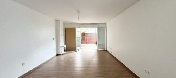 1 bedroom Apartment in Le Plessis-Trevise, France No. 137835 3
