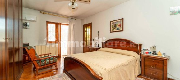 Вилла с 3 спальнями в Пойрино, Италия № 302375 41