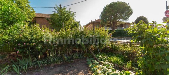 Вилла с 3 спальнями в Пойрино, Италия № 302375 9