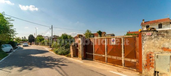 Вилла с 3 спальнями в Пойрино, Италия № 302375 4