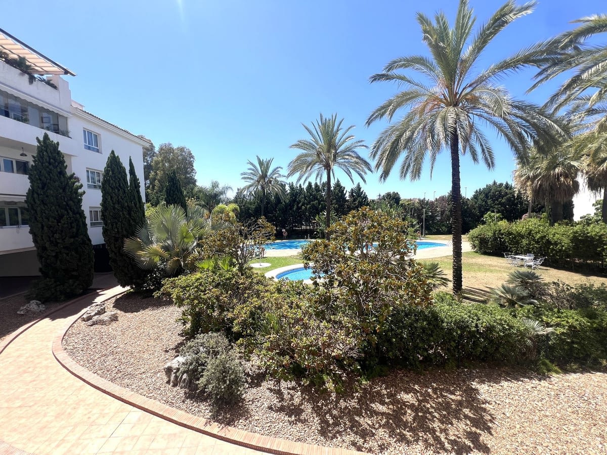 Квартира с 2 спальнями в Марбелья, Испания № 126512