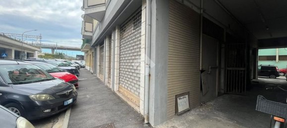  مستودع في Pescara, Italy 54متر مربع رقم 118033 2