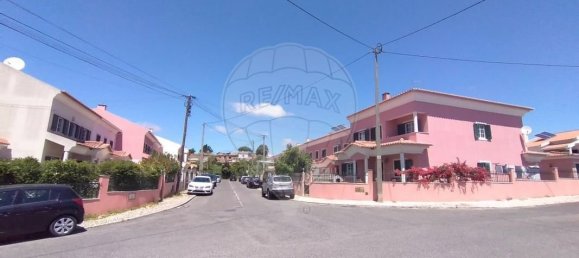 6 bedrooms House in Rio de Mouro, Portugal No. 166146 4