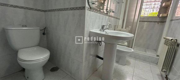 3 bedrooms Apartment in Madrid, Spain No. 172944 23