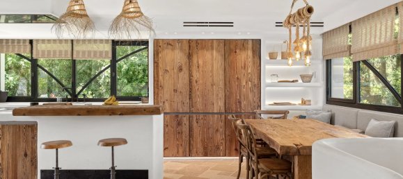 6 bedrooms Villa in Mougins, France No. 1553 6