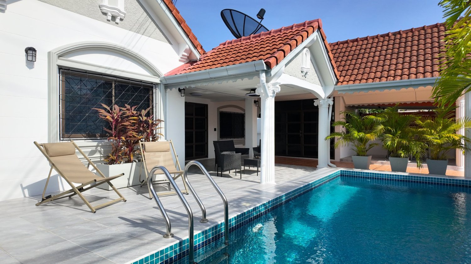 4 bedrooms Villa for sale in Pattaya, Chonburi, Eastern Thailand, Thailand № 62767