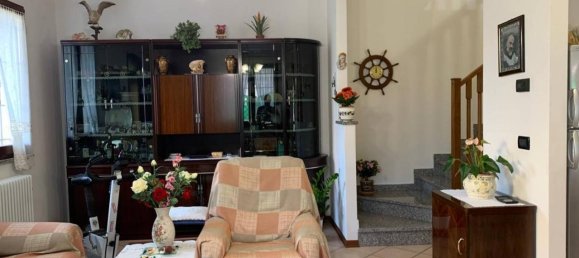 Villa de 4 habitaciónes en Molinella, Italy No. 75728 40