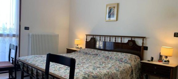 Villa de 4 habitaciónes en Molinella, Italy No. 75728 15