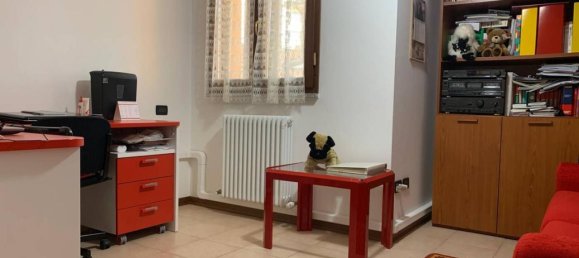 Villa de 4 habitaciónes en Molinella, Italy No. 75728 10