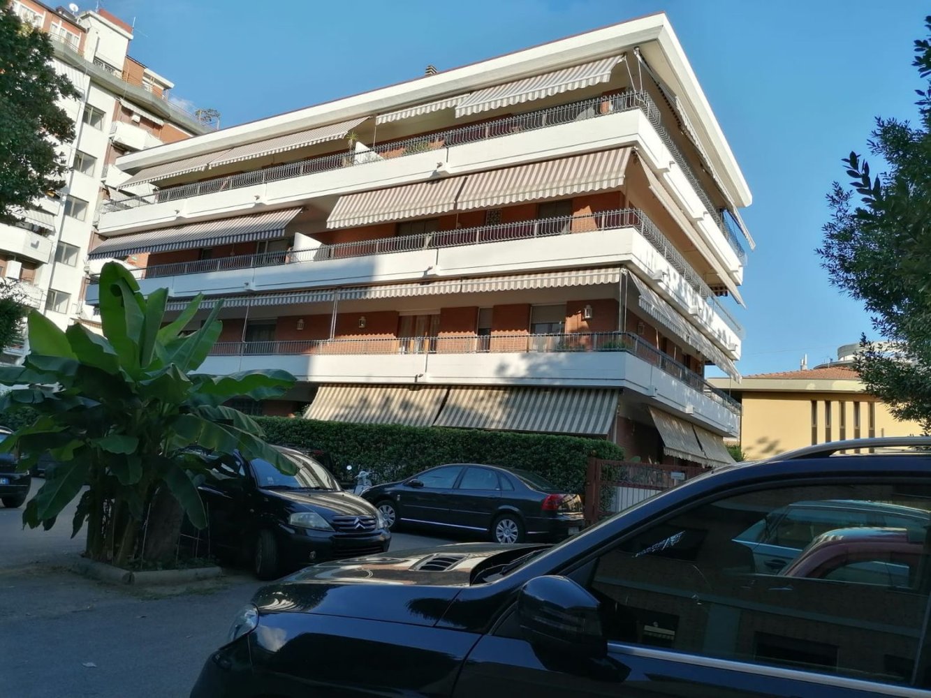 Квартира с 5 комнатами в Масса, Италия № 255765