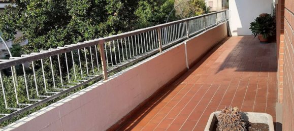 Квартира с 5 комнатами в Масса, Италия № 255765 3