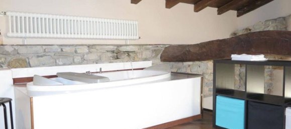 3 bedrooms House in Villafranca in Lunigiana, Italy No. 238032 68