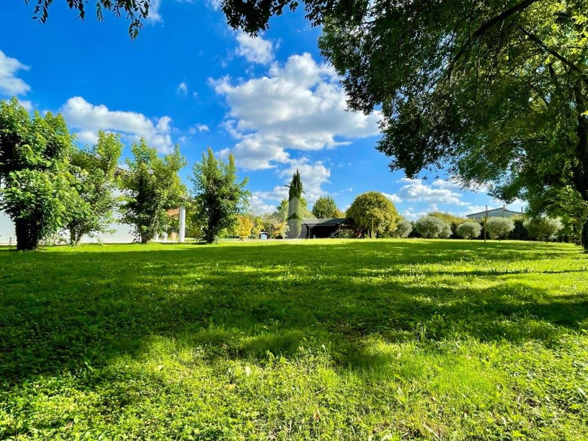 450m² Land in Padua, Italy No. 364029