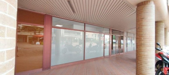 3 rooms Commercial property in Nova Milanese, Italy No. 262537 4