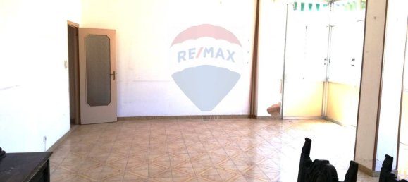 7 rooms Apartment in Palermo, Italy No. 237920 2