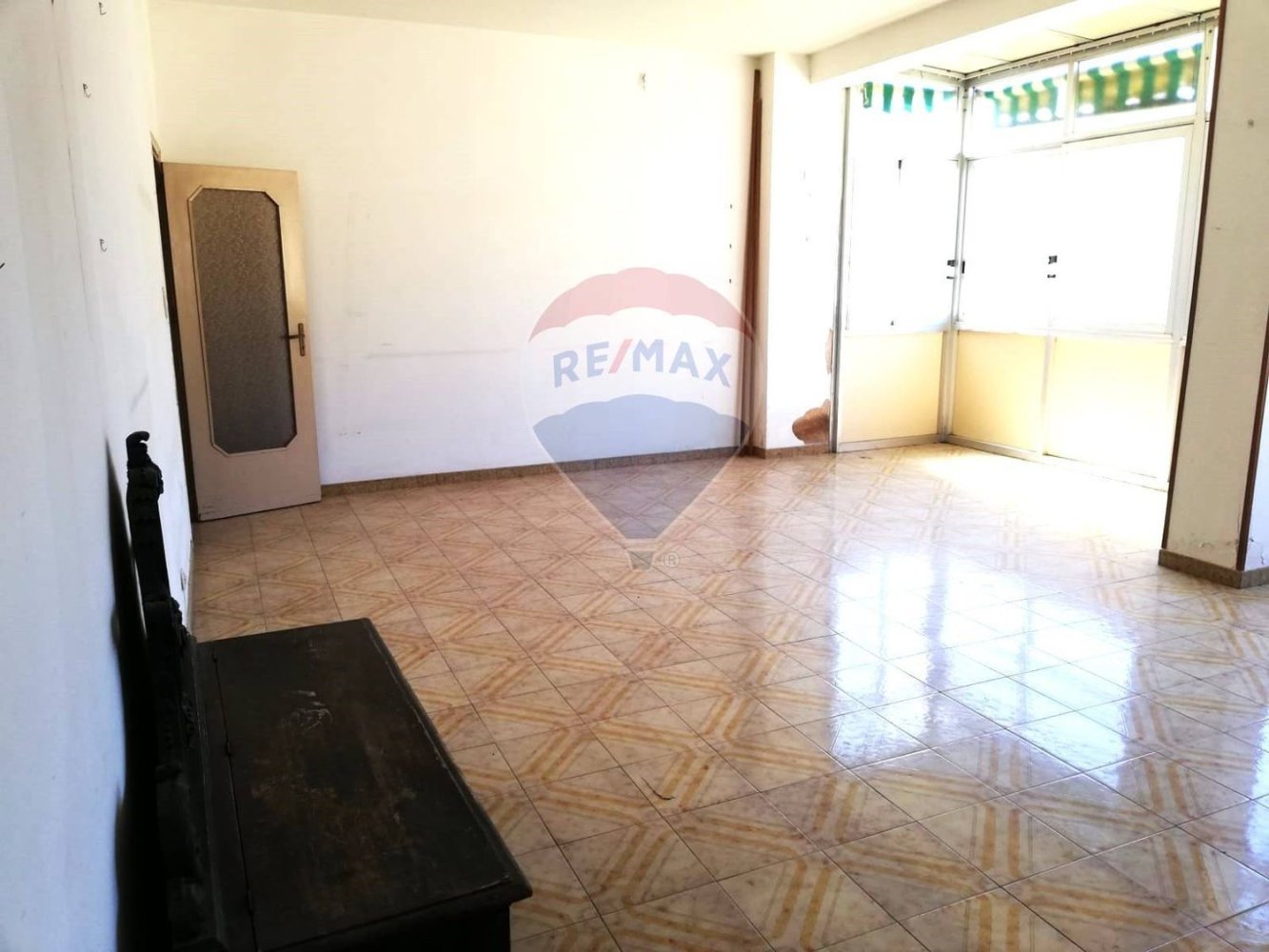 7 rooms Apartment in Palermo, Italy No. 237920