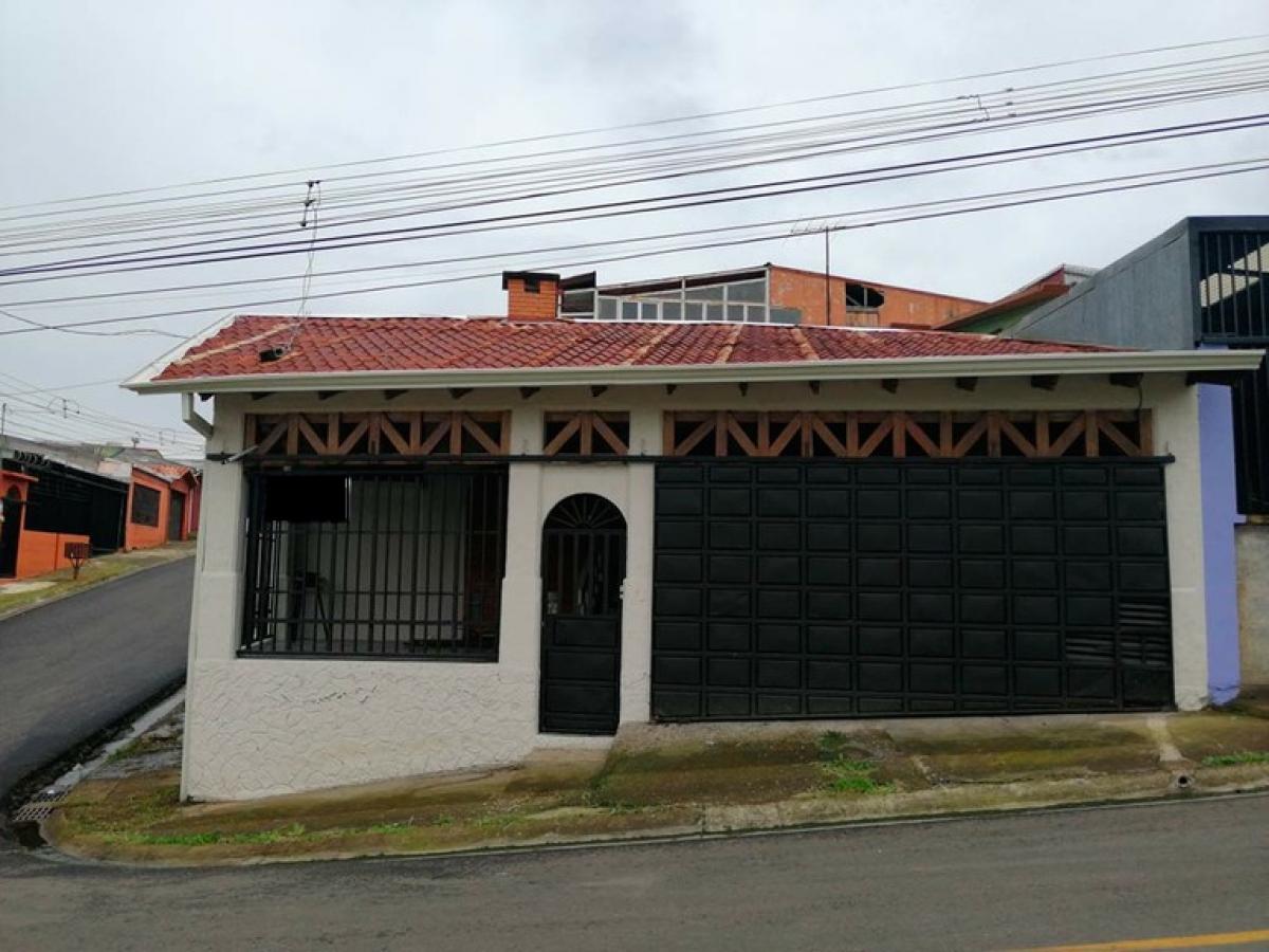 3 bedrooms House in Moravia, Costa Rica No. 800