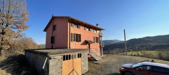 12 rooms Villa in Bardi, Italy No. 159348 6