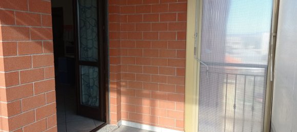 4 rooms Apartment in Turin, Italy No. 257233 3