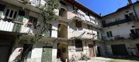 Дом с 5 комнатами в Кортенова, Италия № 359344 15