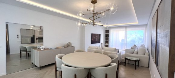 3 bedrooms Penthouse in Estepona, Spain No. 37163 2