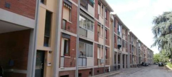 5 rooms Apartment in Bologna, Italy No. 307654 2