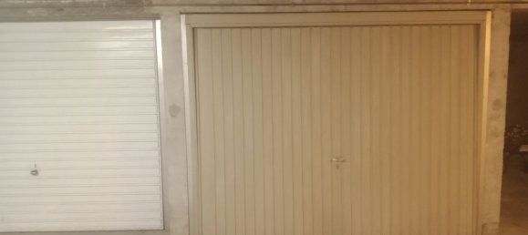  Garage in Deauville, France No. 328299 2