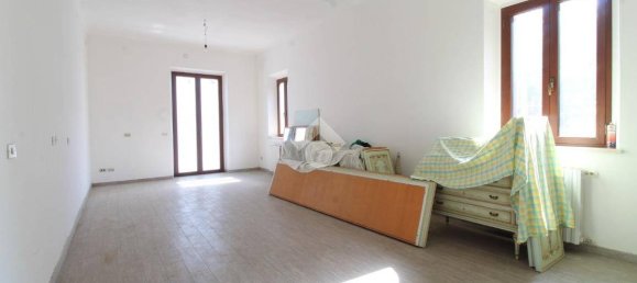 3 chambres Villa à Colli del Tronto, Italy No. 270121 4