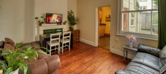 3 bedrooms House in Bristol, United Kingdom No. 2696 2