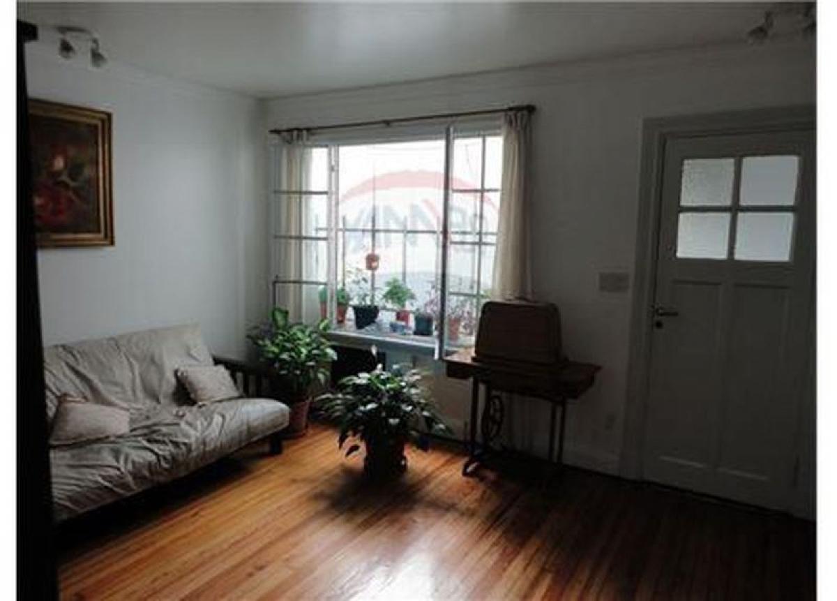 96m² Office in Buenos Aires, Argentina No. 106237