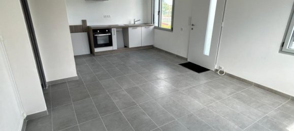 2 bedrooms House in Chatillon-sur-Indre, France No. 234530 2