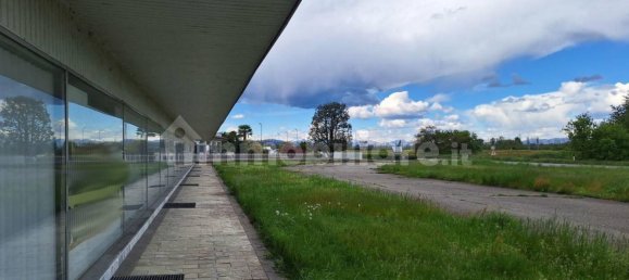 Imóvel comercial em Caltignaga, Italy 3600 m² N.º 312884 2