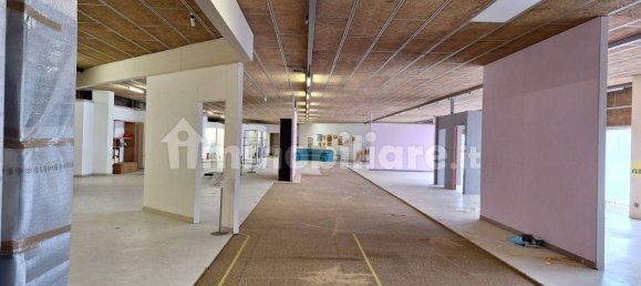 Imóvel comercial em Caltignaga, Italy 3600 m² N.º 312884 5