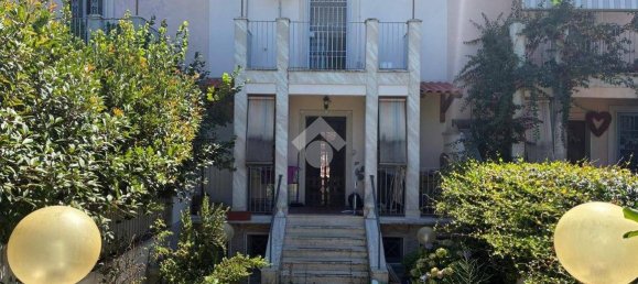 2 chambres Villa à Rome, Italy No. 261430 4