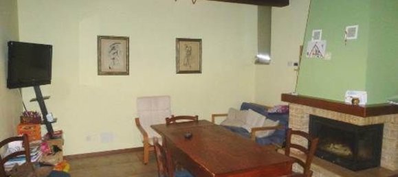 6-salle Maison à San Severino Marche, Italy No. 147511 2