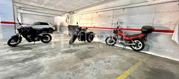 مرآب في Malgrat de Mar, Spain 12متر مربع رقم 163760 4