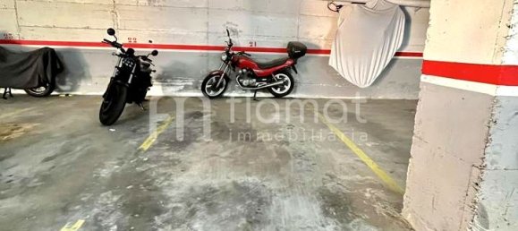 مرآب في Malgrat de Mar, Spain 12متر مربع رقم 163760 5