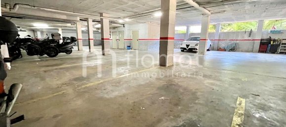 مرآب في Malgrat de Mar, Spain 12متر مربع رقم 163760 3