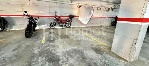 مرآب في Malgrat de Mar, Spain 12متر مربع رقم 163760 6