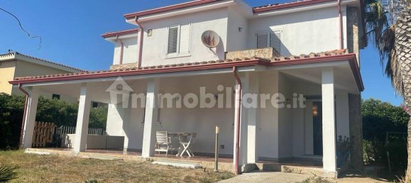Villa T4 em Quartu Sant'Elena, Italy N.º 171019 2