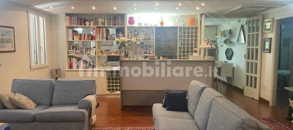 Villa T4 em Quartu Sant'Elena, Italy N.º 171019 7