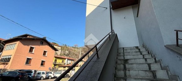 3 rooms House in Esine, Italy No. 4689 20