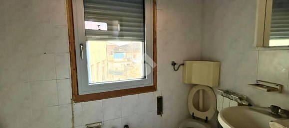 3 rooms House in Esine, Italy No. 4689 9