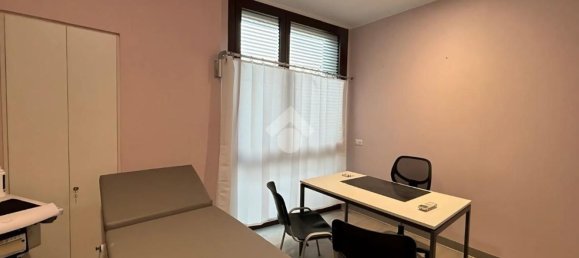 3 rooms House in Esine, Italy No. 4689 6