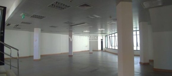 1220m² Building in Vila Real, Portugal No. 70810 4