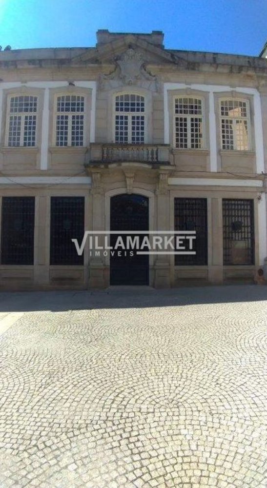 1220m² Building in Vila Real, Portugal No. 70810